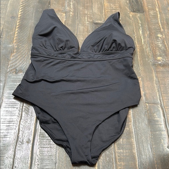 Knix Tamarindo VNeck OnePiece Bathing Suit - Picture 3 of 6